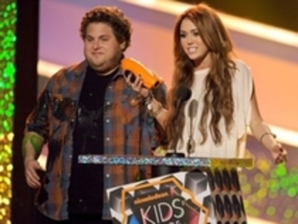 12871867_NHMJVABGL - Kids Choice Award 2010-Miley Cyrus