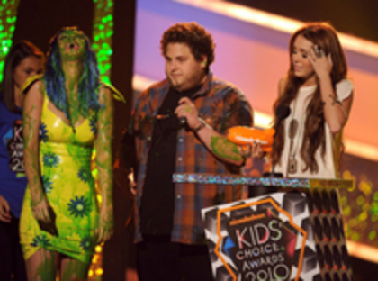 12871884_WIHBUGQCT - Kids Choice Award 2010-Miley Cyrus