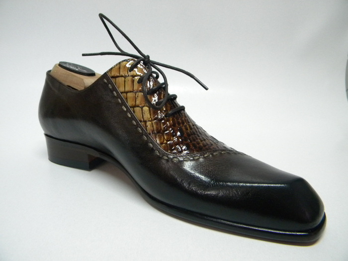 pantofi.john.art.croco.shoes; Handmade shoes.Pantofi barbati lucrati manual.
WWW:STEFABURDEA:RO
