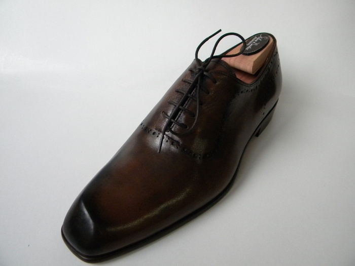 pantofi.john.solo; Handmade shoes.Pantofi barbati lucrati manual.
WWW:STEFABURDEA:RO
