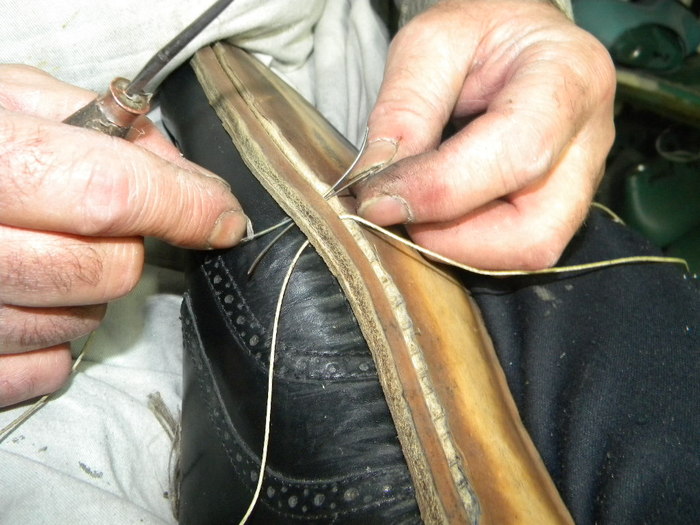 pantofi.shoes.handmade.stefanburdea; Handmade shoes.Pantofi barbati lucrati manual.
WWW:STEFABURDEA:RO
