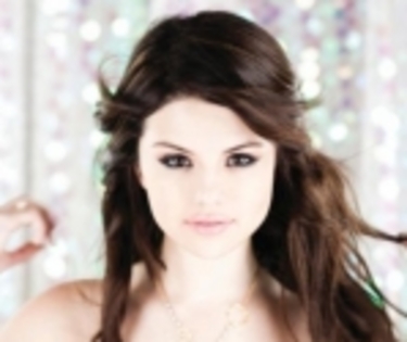 thumbs_selena1 - poze cool selena gomez