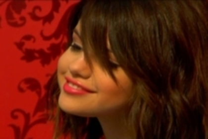 XLGYEYRFWJYKSRBUBGD - poze cool selena gomez