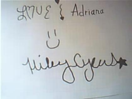 un alt autograf; love adriana-miley cyrus
