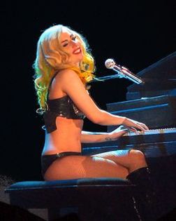 250px-Gaga-monster-ball-uk-speechless-re - album pentru xLOvExLaDyGaGAx