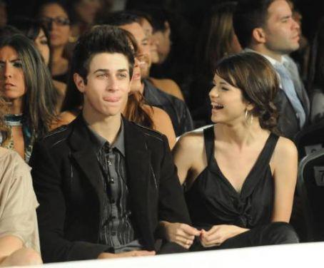 David_Henrie_1265268213_2