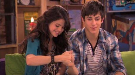 David_Henrie_1265268213_4 - david henrie