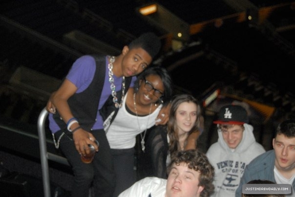  - xX Justin Party Xx