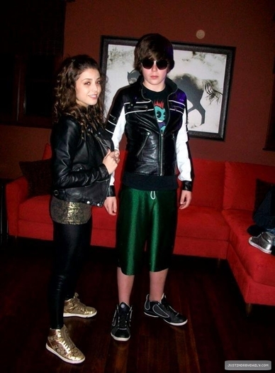  - xX Justin Party Xx