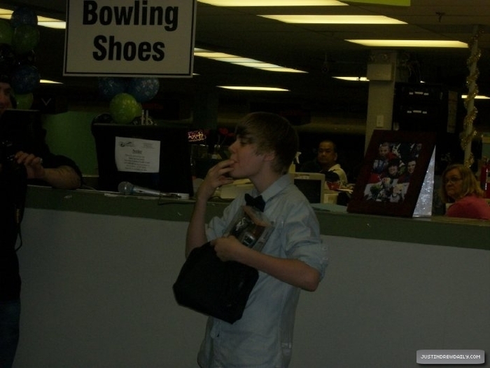  - xX Justin Party Xx