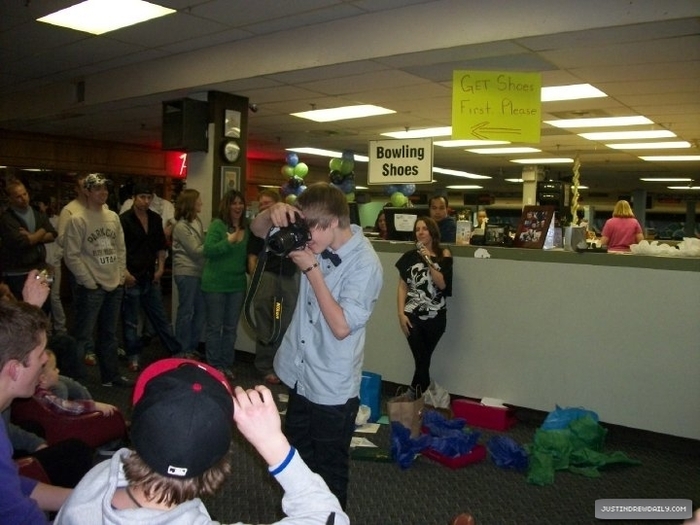  - xX Justin Party Xx