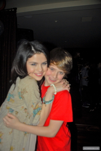  - xX Justin Party Xx