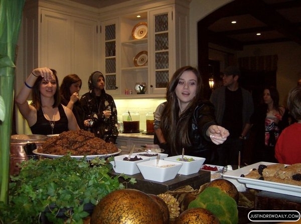  - xX Justin Party Xx