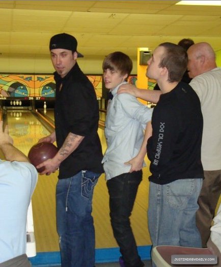  - xX Justin Party Xx