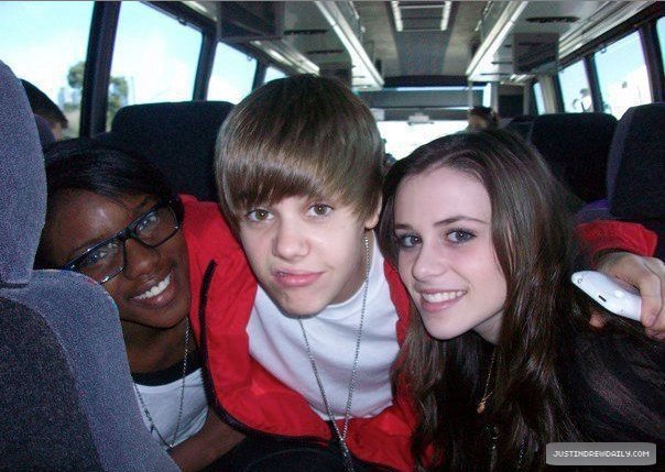  - xX Justin Party Xx