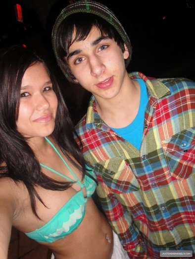  - xX Justin Party Xx