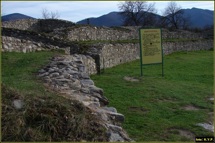 DSC02855 - Cetatea Sarmisegetuza Ulpia Traiana 04-04-2010