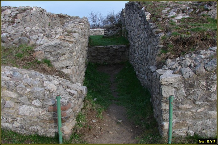 DSC02860 - Cetatea Sarmisegetuza Ulpia Traiana 04-04-2010