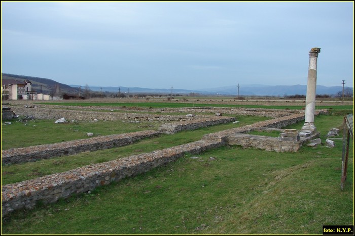 DSC02967 - Cetatea Sarmisegetuza Ulpia Traiana 04-04-2010