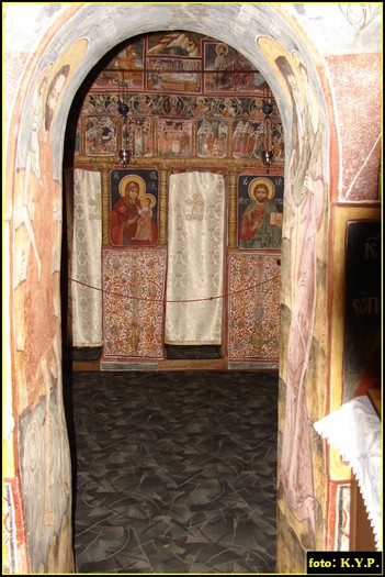 DSC03175 - Manastirea Polovragi 05-04-2010