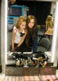 MHDFBFGKAYTSTNFCGAF - aaa- poze super rare miley -aaaa