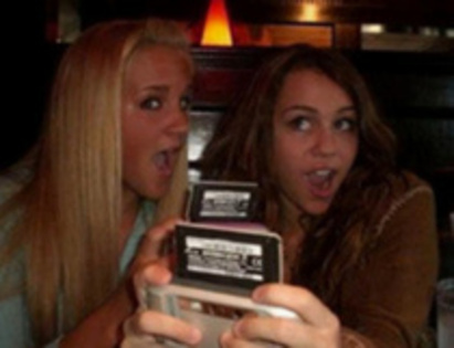 YSEYOEKORZXHBYHODAU - aaa- poze super rare miley -aaaa