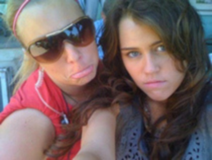 ZHXAJICFHOEHRLQWEPW - aaa- poze super rare miley -aaaa