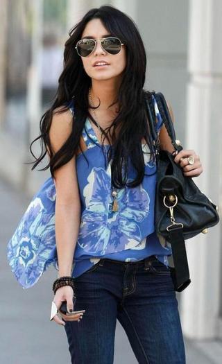 cool pic - Vanessa Hudgens