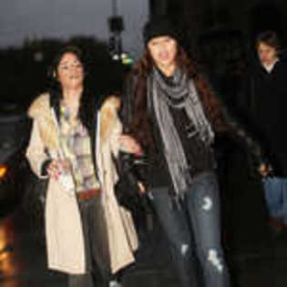 29239_997546429 - Poze Personale Miley