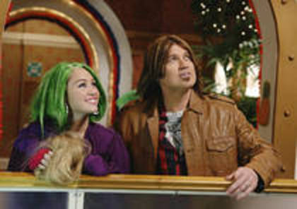 IPQJFVFZPQFPGUGHXCH - hannah montana season 3