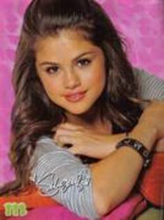 XOXOfioXOXO - club coafuri selena gomez