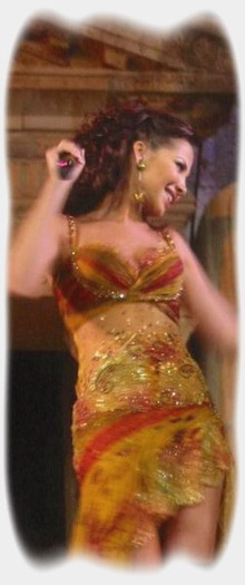 Nancy Ajram 00248 - Nancy concert Jarash 2004
