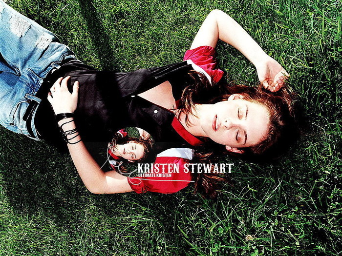 9 - Club - Kristen Stewart