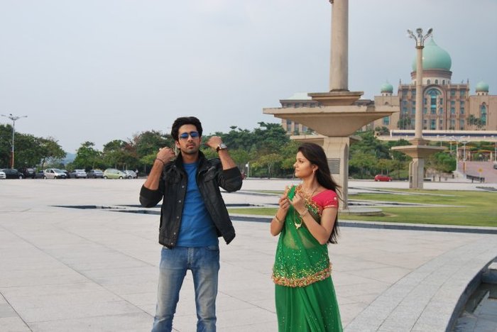 23504_109335592425808_100000481044689_180944_6562130_n - Rubina Dilaik-Radhika