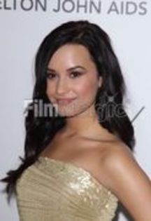 12790582_WVDWCYQTP - demi lovato e cool