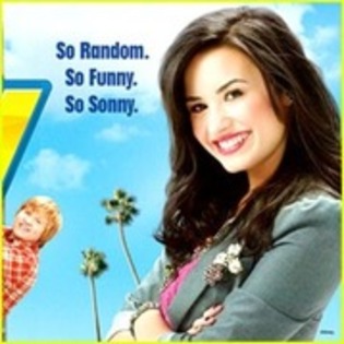 12790841_ACXJVVCTF - demi lovato e cool