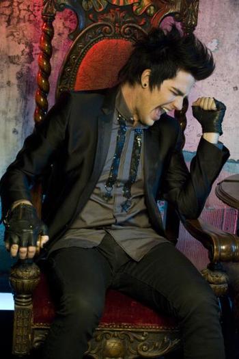 24_0 - Adam Lambert