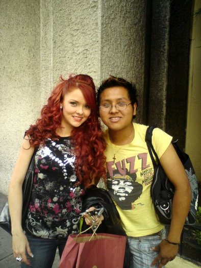 5374_1172810476079_1102555620_1446610_6059847_n