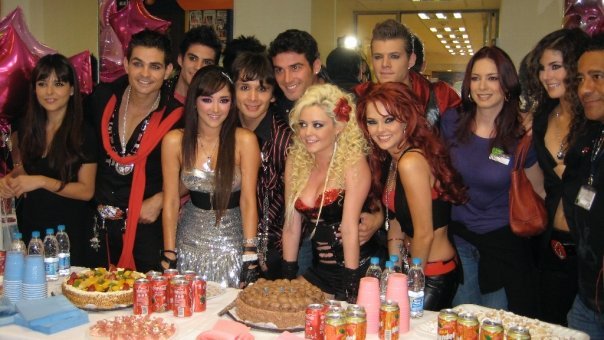 12839_106711766006289_100000023998043_187168_1607720_n - cameleonii-camaleones