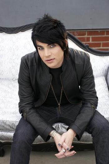 adam-lambert-is-hot