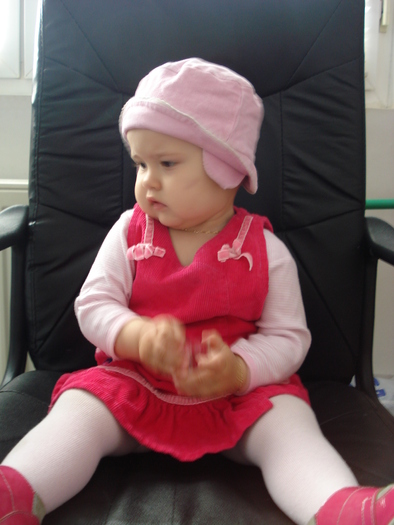 DSC08069b- Am 1 an si 2 luni