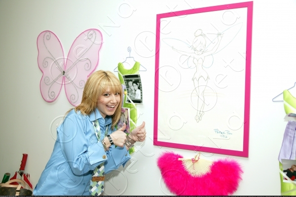 2dqtszk - Ashley Tisdale