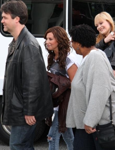 2empufd - Ashley Tisdale