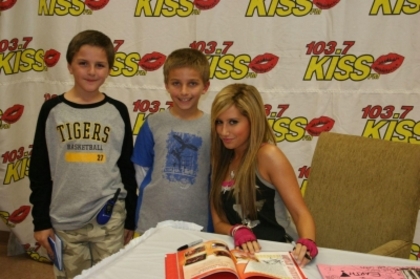 2lsvh9s - Ashley Tisdale