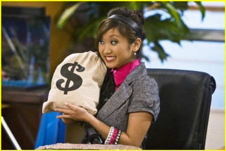 wv647wre5iuheri4 - poze 2010 brenda song