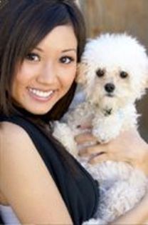 69shesa69hzshsss - poze 2010 brenda song