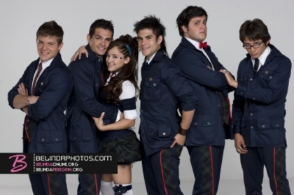 normal_BelindaPeregrinOrg_Novelas_Camaleones_PromoShoots_01__(52) - los chicos