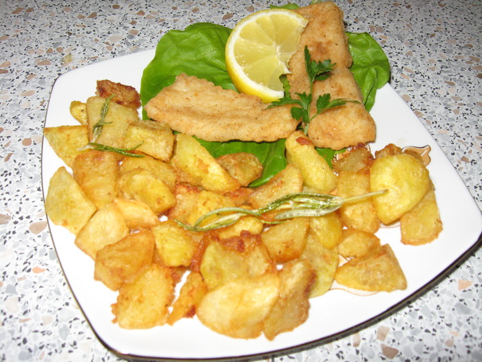 Fish fingers cu cartofi aurii - teolyn in the kitchen
