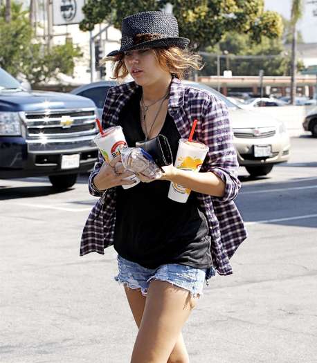 237 - Miley Cyrus
