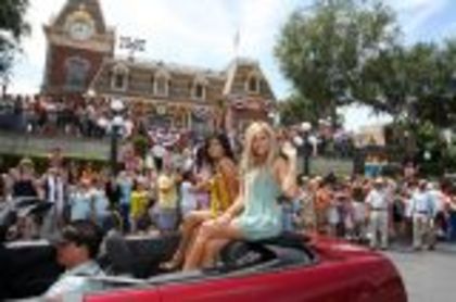 ashley-tisdale_37 - album pentru roxyvirsta